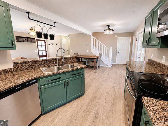 5th image of 1947 Ivy Mountain Rd