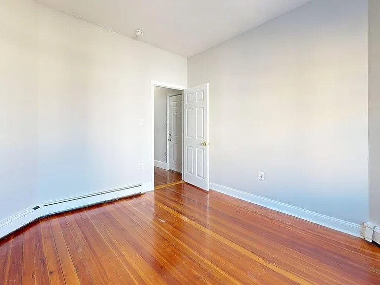 273 Maverick St #2 — Photo 6