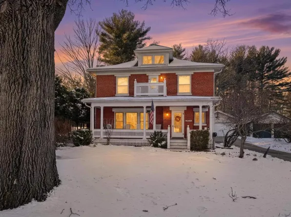 404 HIGH STREET, Waupaca, WI 54981