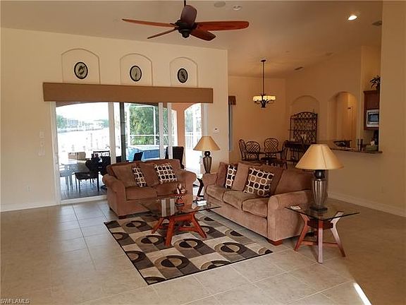 3rd image of 2740 SW 43rd St