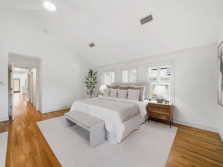 3118 Morrison St — Photo 17