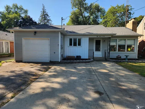 5705 Rosewood Ave, Monroe, MI 48161