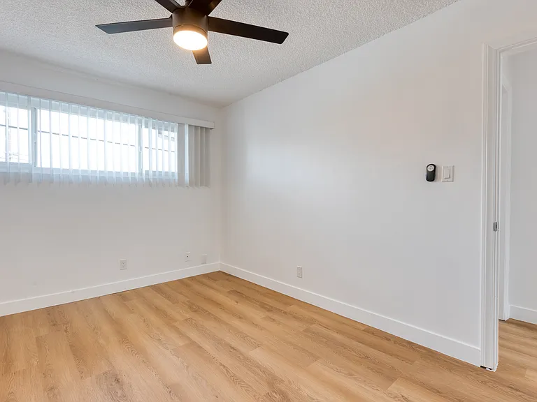 10015 Alondra Blvd — Photo 32