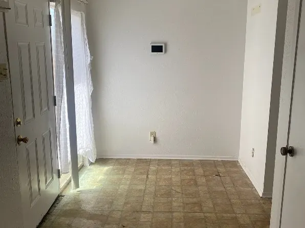 216 Rolling Hills Pl, Lancaster, TX 75146