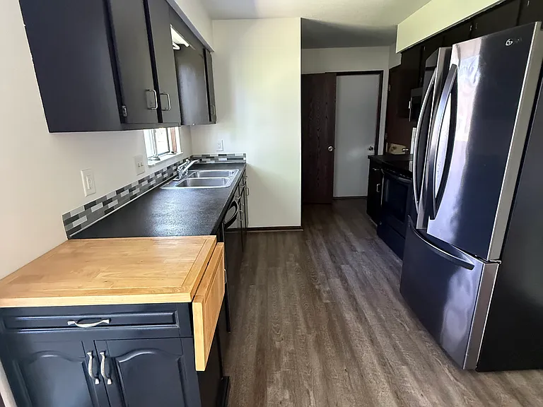 2330 Darwin Ln — Photo 4