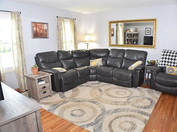 4th image of 3729 Belleau Wood Dr
