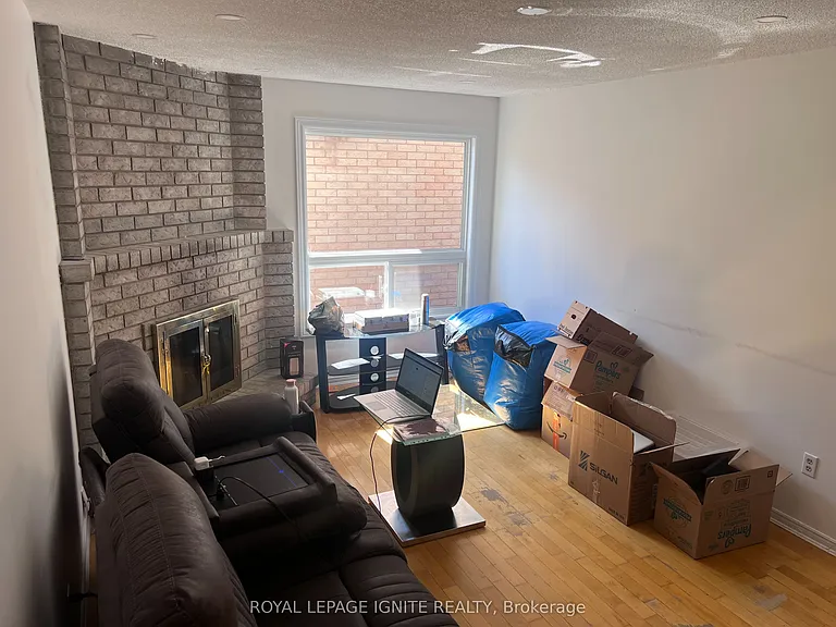 101 Orleans Dr — Photo 17
