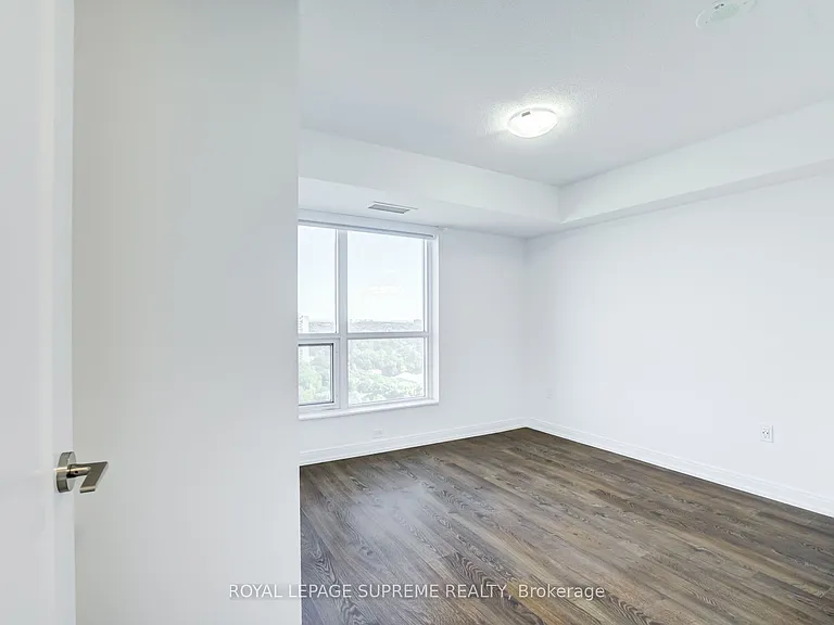 275 Village Green Sq #1920 — Photo 25