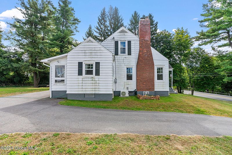 3rd image of 324 Grange Road
