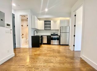194 Scholes St #2B, Brooklyn, NY 11206