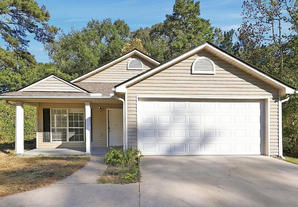 1st image of 223 Elm Cir