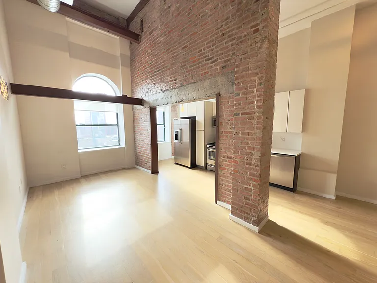 728 Market St #906 — Photo 11