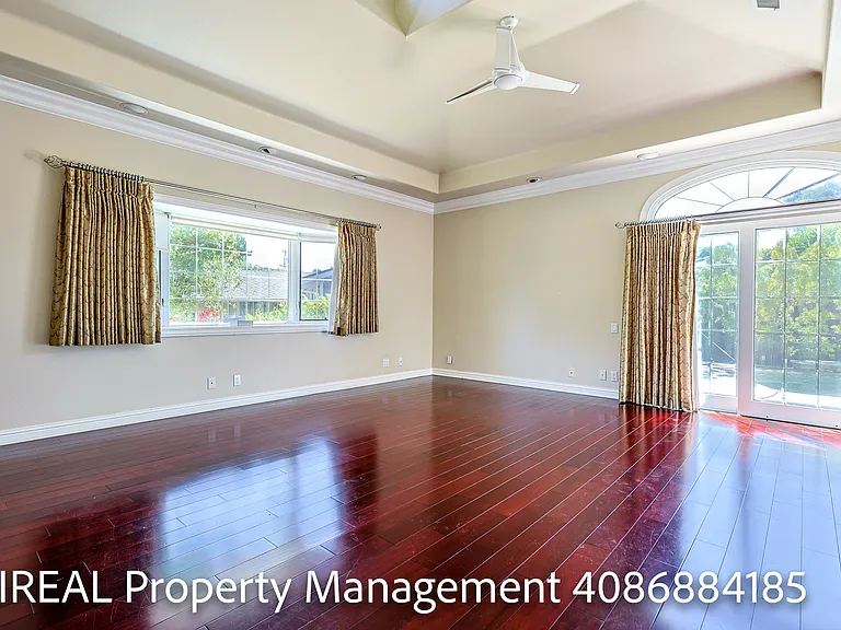 722 Bantry Ct — Photo 12
