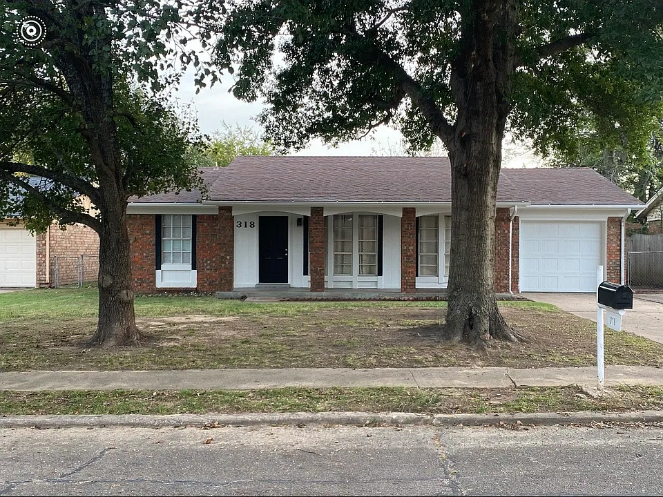 318 Donna St