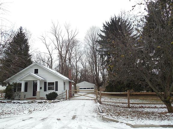 2nd image of 405 W Kanawha Ave