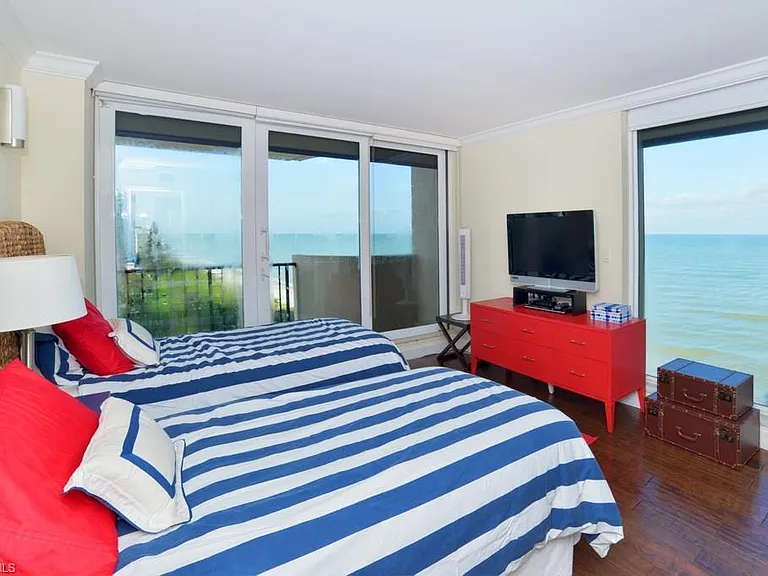 4001 Gulf Shore Blvd N #707 — Photo 19
