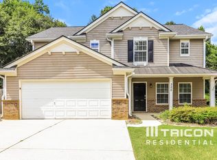 225 Autumn Creek Dr, Dallas, GA