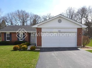 1241 Victoria Ct, Algonquin, IL 60102