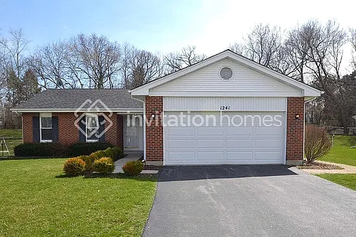 1241 Victoria Ct Photo 1