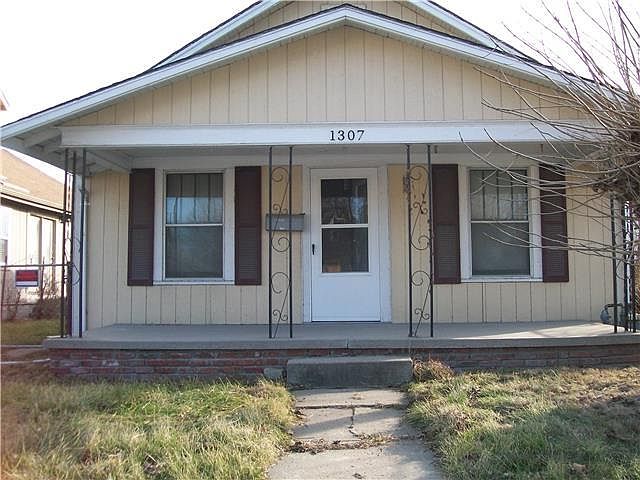 1st image of 1307 Kansas Ave