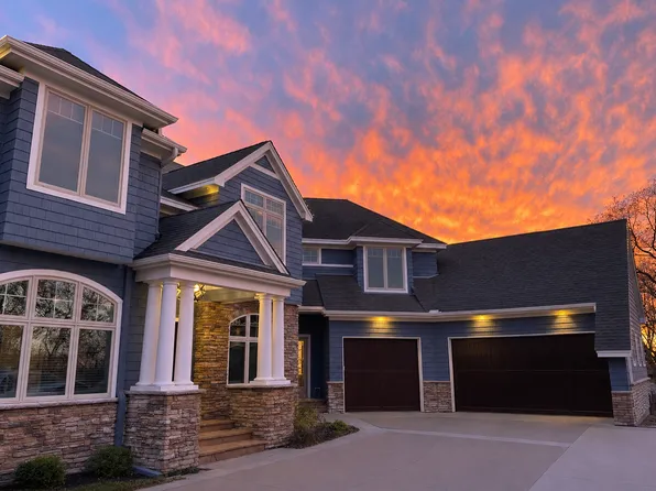21670 Monterey Ave, Lakeville, MN 55044