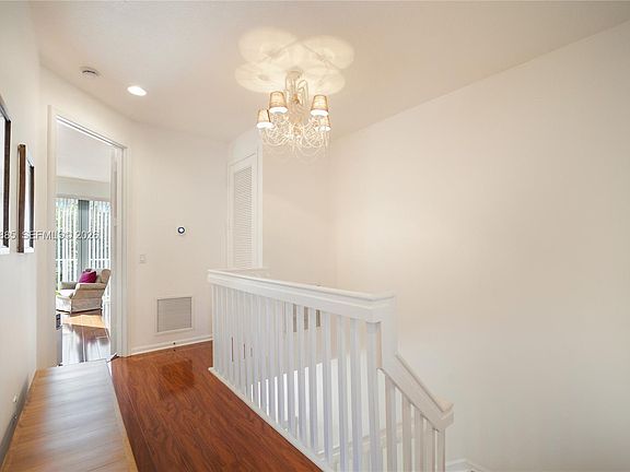 5th image of 2656 NE 30th Pl