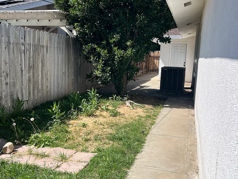 3917 Granada Ave — Photo 22