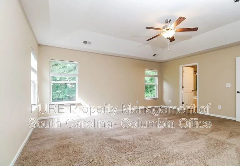 210 Underwood Ct — Photo 5