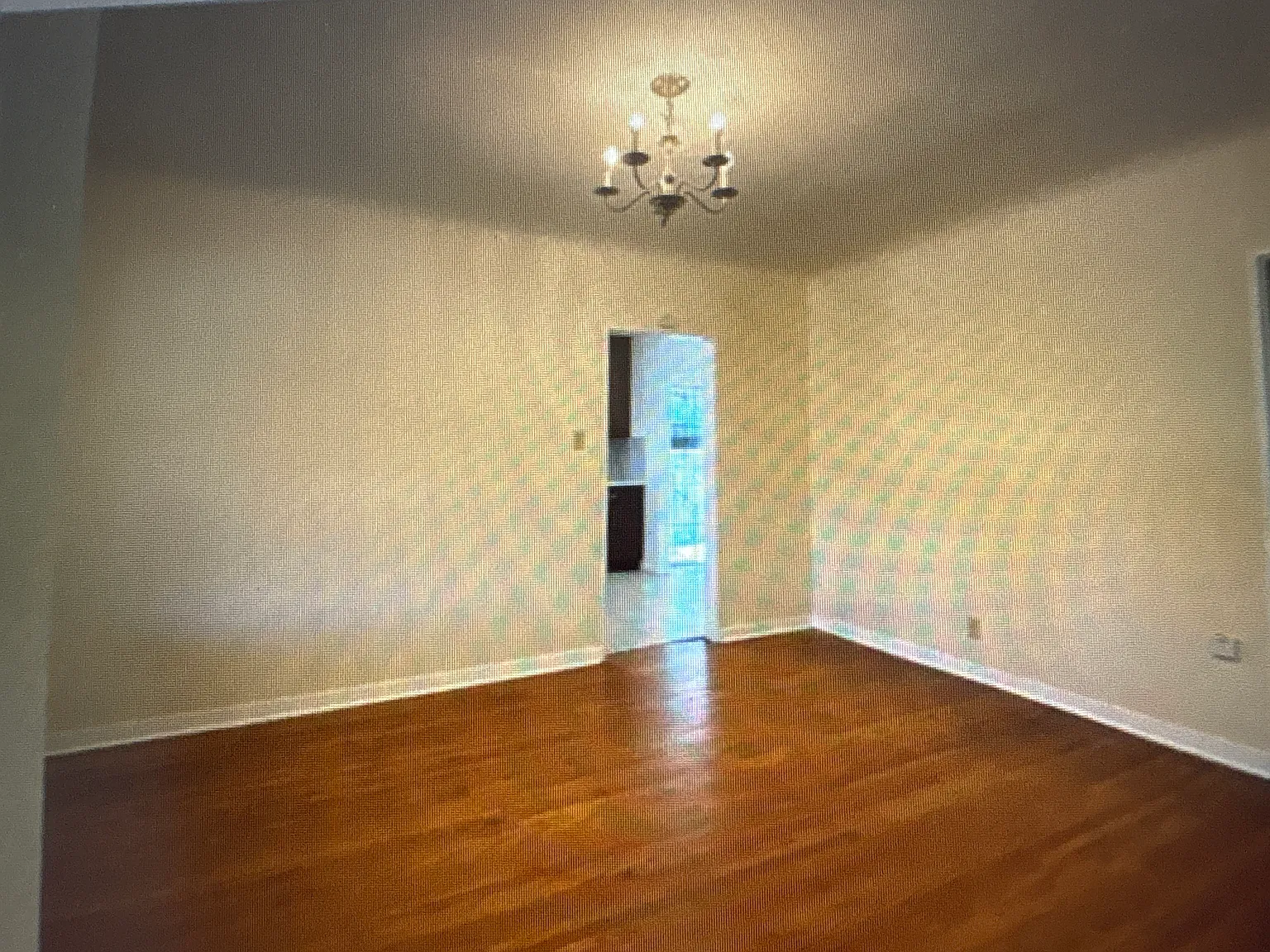 2 bed, 1200 sqft, $3,200 — Photo 3