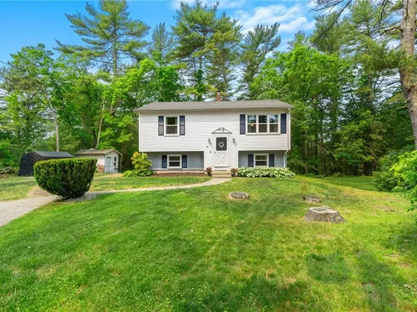 8 Brodin Dr, Richmond, RI 02832