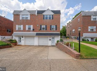 8910 Sylvia Ln, Philadelphia, PA 19115