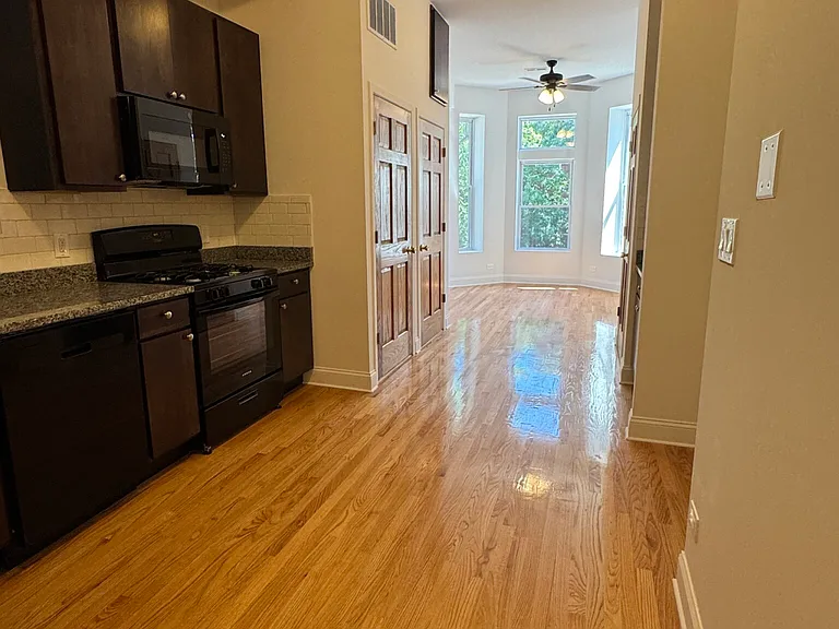 3513 N Halsted St #2FF — Photo 8