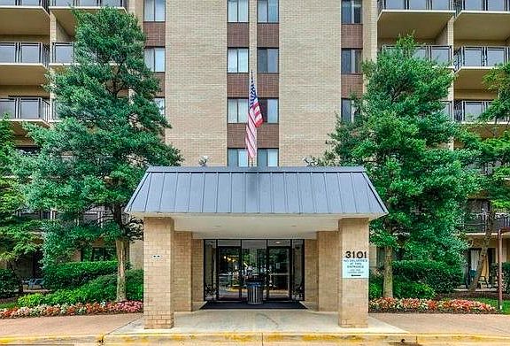 2nd image of 3101 S Manchester St APT 512