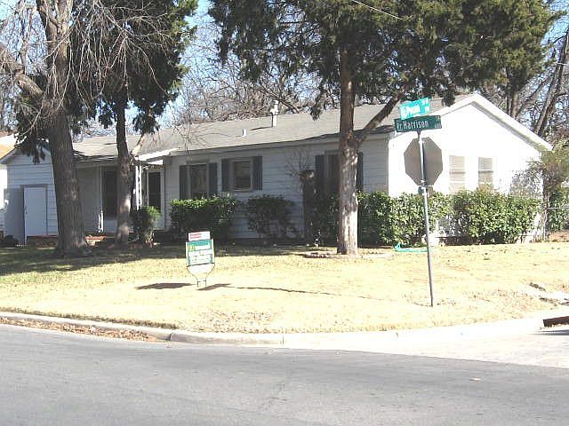 600 Harrison Lane, Hurst, Tx. 3BR-1Bath