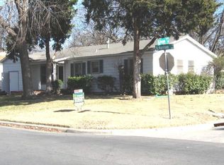 600 Harrison Ln, Hurst, TX 76053