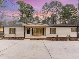 4720 Banview Ln, Apex, NC 27539