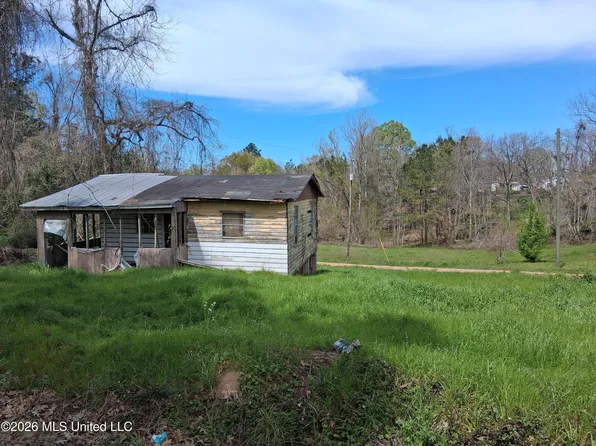 722 Lower Woodville Rd, Natchez, MS 39120