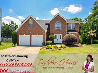 1240 Old Greystone Dr, Lithonia, GA 30058