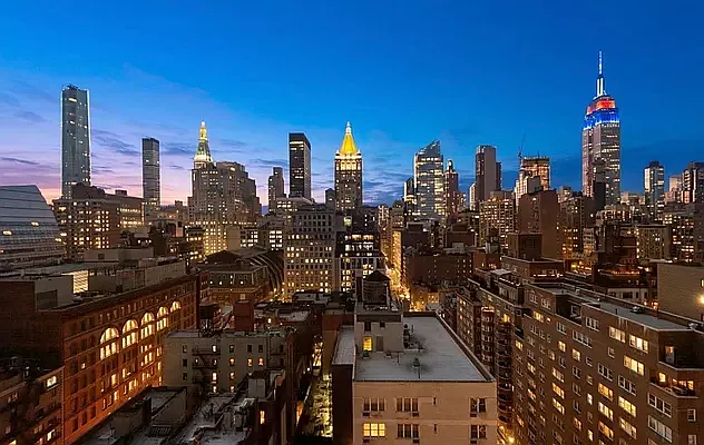 Sold by Sotheby's International Realty | media 9