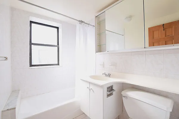 Rented by Street Realty Brokerage LLC | media 11