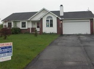 1067 Braemar Ct, Howell, MI