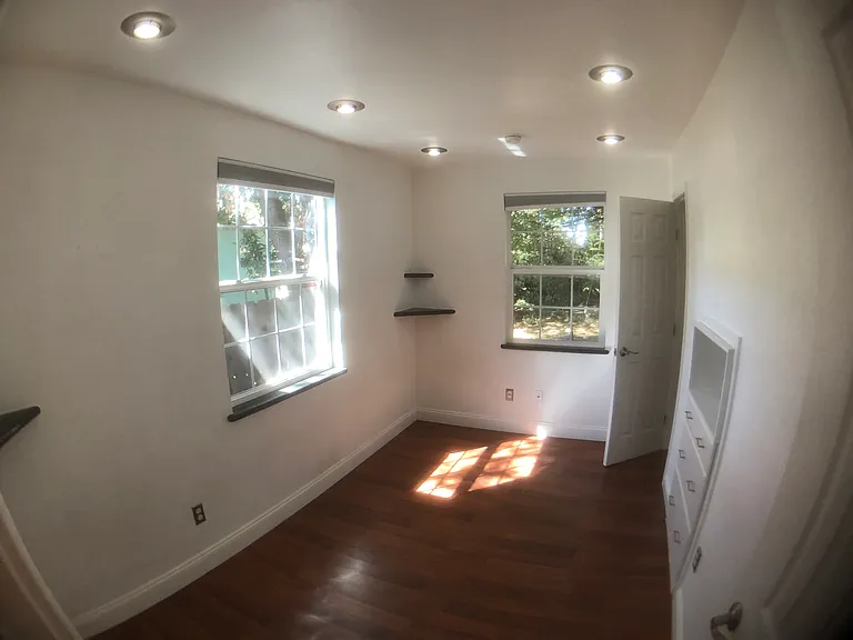 1015 Beamer St — Photo 11