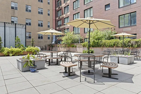 Sold by NestApple, Inc. | media 18