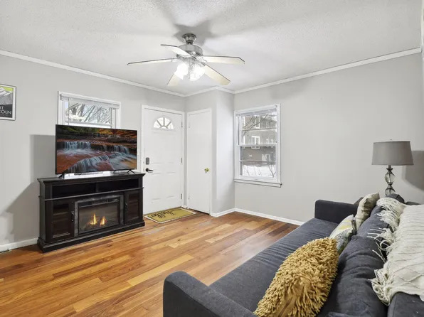 1915 Sharon Ave SE, Minneapolis, MN 55414
