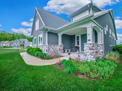 300 Morning Walk Path, Benton Harbor, MI, 49022
