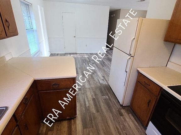 4th image of 7123 Senterfitt Rd