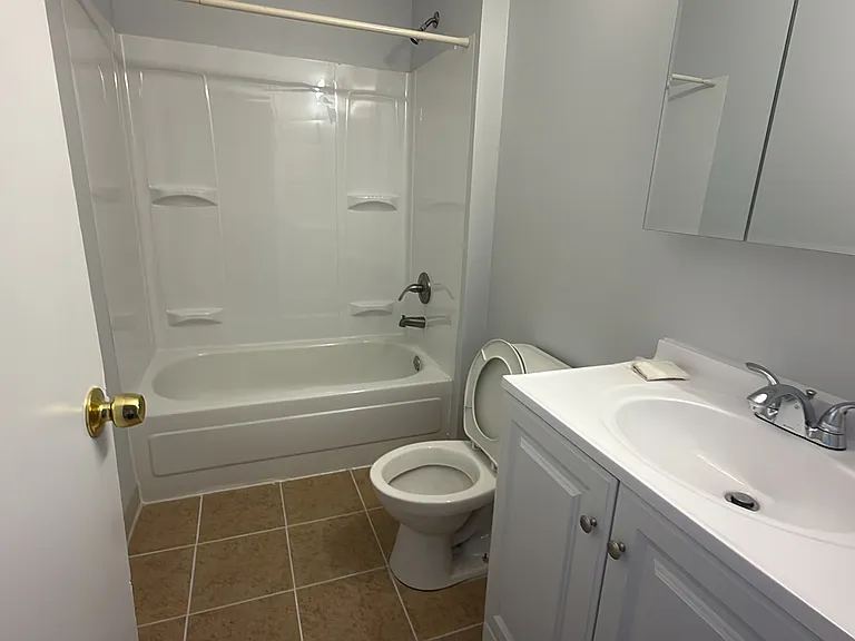 464 Wethersfield Ave #2N — Photo 3