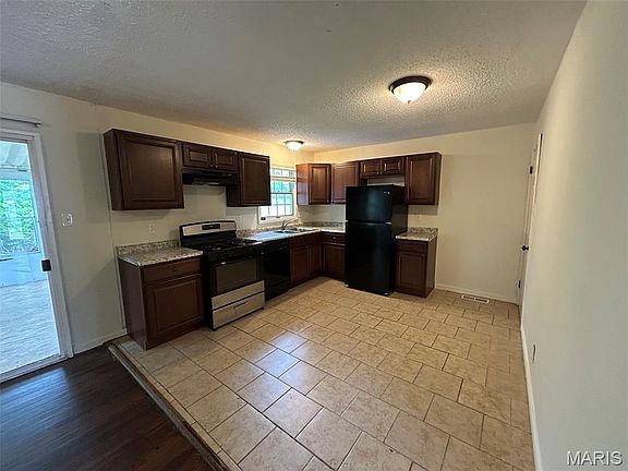 3rd image of 12834 Fox Haven Dr