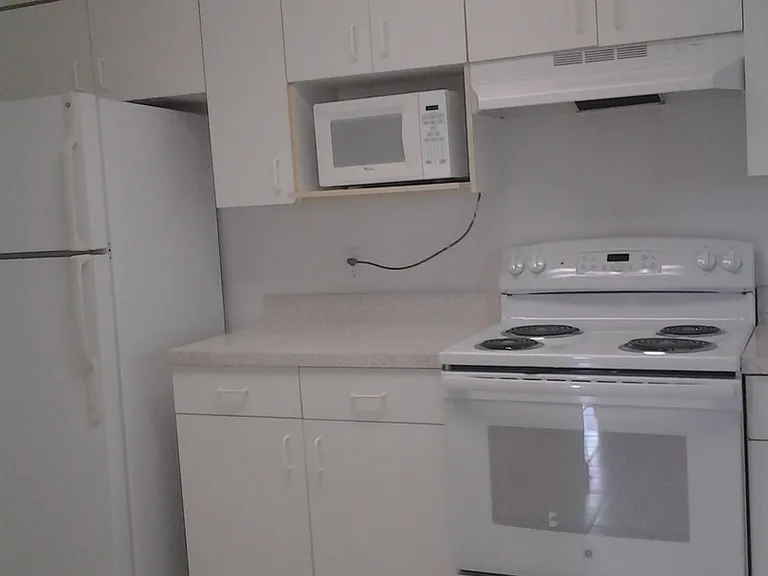 The Mirage Apartments — Photo 8