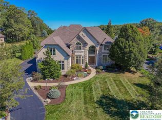 6659 Forest Knoll Ct, Allentown, PA 18106
